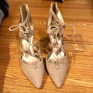 Sexy Guess nude lace up stiletto heels